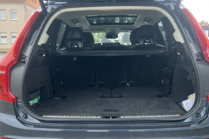 Volvo XC90 din 2024 cu 8.535 km - oferta VOL141779 - foto 10