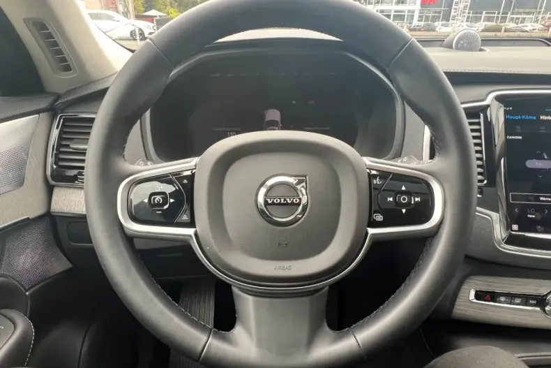 Volvo XC90 din 2024 cu 8.535 km - oferta VOL141779 - foto 17