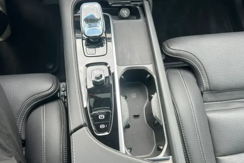 Volvo XC90 din 2024 cu 8.535 km - oferta VOL141779 - foto 26