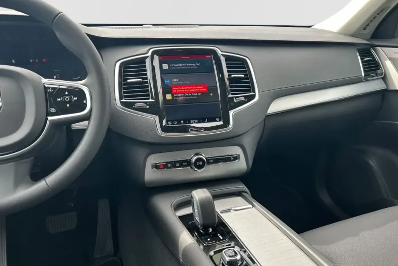 Volvo XC90 din 2024 cu 24.900 km - oferta VOL141785 - foto 12