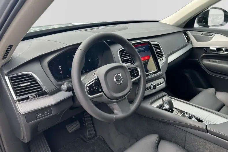 Volvo XC90 din 2024 cu 24.900 km - oferta VOL141785 - foto 14