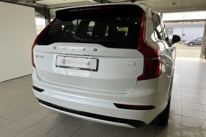 Volvo XC90 din 2024 cu 24.697 km - oferta VOL141786 - foto 6