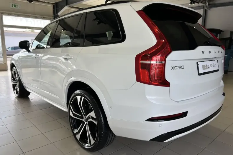 Volvo XC90 din 2024 cu 24.697 km - oferta VOL141786 - foto 9