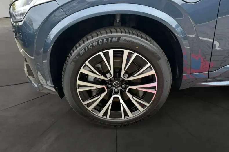 Volvo XC90 din 2024 cu 26.805 km - oferta VOL141787 - foto 8