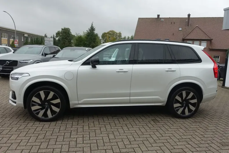 Volvo XC90 din 2024 cu 12.900 km - oferta VOL141789 - foto 6