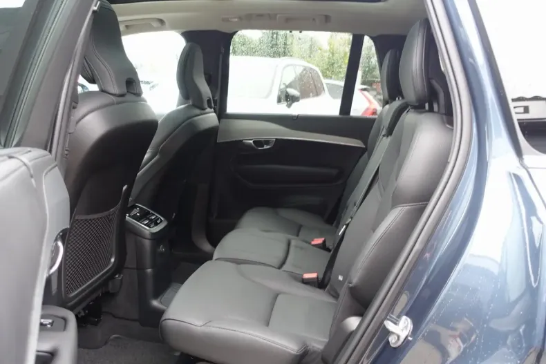 Volvo XC90 din 2024 cu 14.100 km - oferta VOL141791 - foto 9