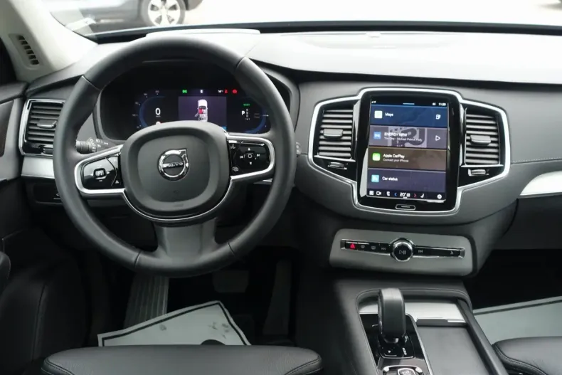 Volvo XC90 din 2024 cu 14.100 km - oferta VOL141791 - foto 13