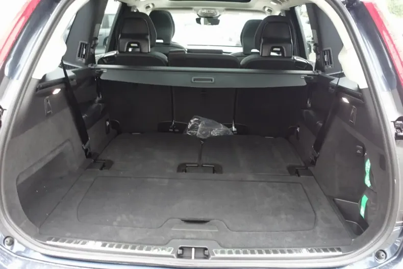 Volvo XC90 din 2024 cu 14.100 km - oferta VOL141791 - foto 24