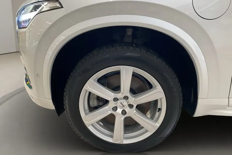 Volvo XC90 din 2024 cu 27.255 km - oferta VOL141794 - foto 6