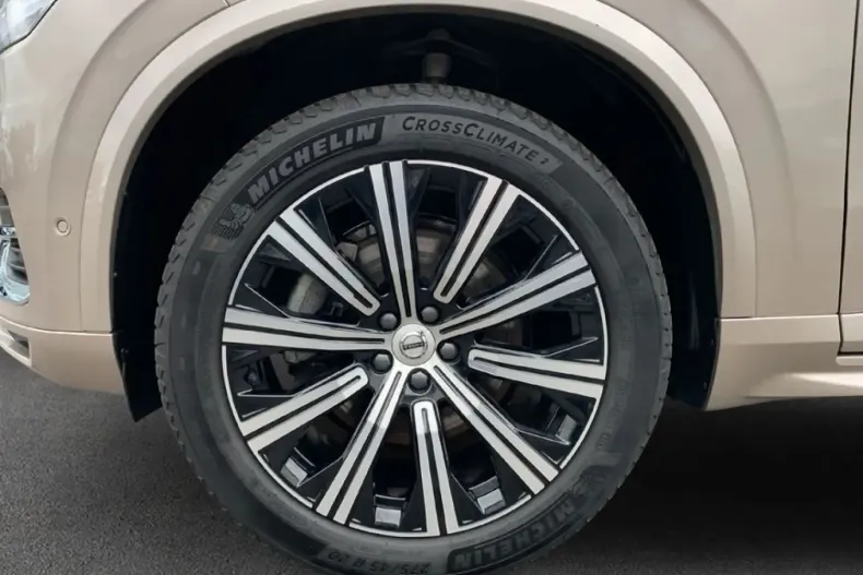 Volvo XC90 din 2024 cu 35.545 km - oferta VOL141795 - foto 6