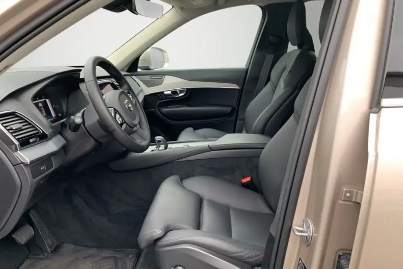 Volvo XC90 din 2024 cu 35.545 km - oferta VOL141795 - foto 13