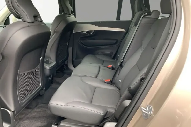 Volvo XC90 din 2024 cu 35.545 km - oferta VOL141795 - foto 15