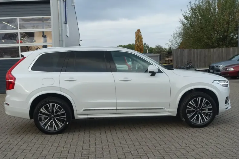 Volvo XC90 din 2024 cu 21.680 km - oferta VOL141796 - foto 7