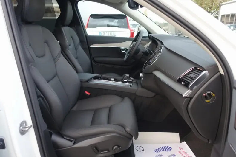 Volvo XC90 din 2024 cu 21.680 km - oferta VOL141796 - foto 9