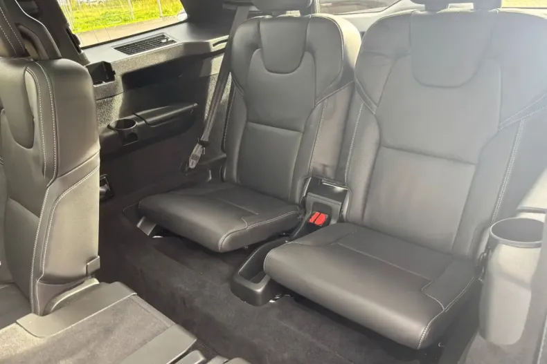 Volvo XC90 din 2024 cu 26.900 km - oferta VOL141797 - foto 10