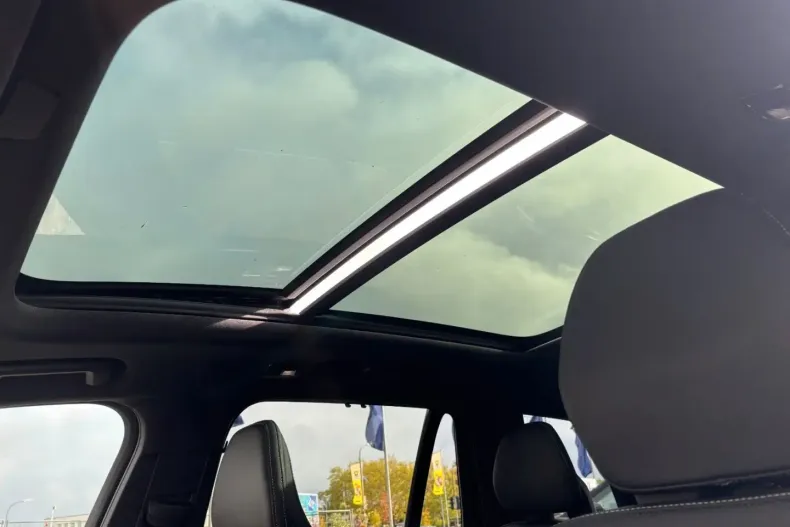 Volvo XC90 din 2024 cu 26.900 km - oferta VOL141797 - foto 13