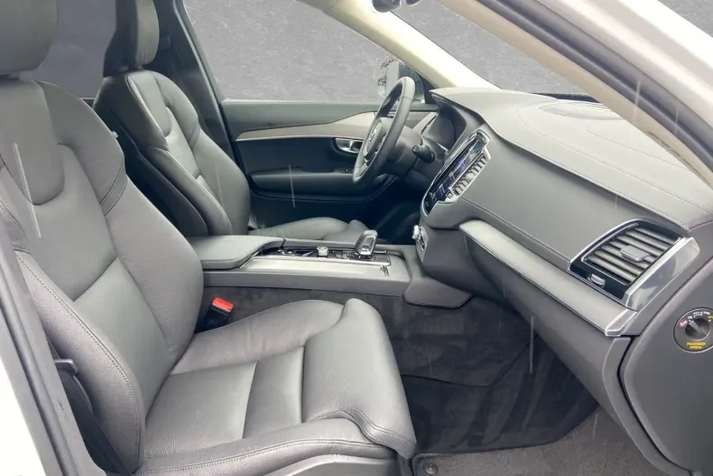 Volvo XC90 din 2024 cu 44.000 km - oferta VOL141798 - foto 5