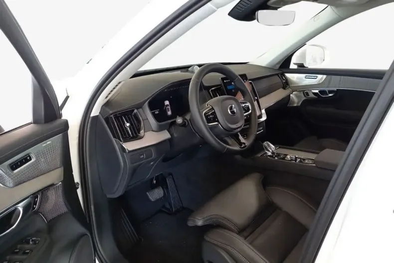 Volvo XC90 din 2025 cu 4.148 km - oferta VOL141799 - foto 7