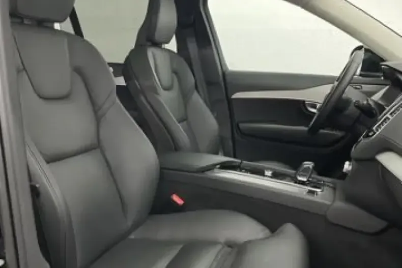 Volvo XC90 din 2024 cu 19.987 km - oferta VOL141800 - foto 8