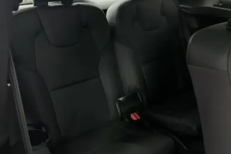 Volvo XC90 din 2024 cu 19.987 km - oferta VOL141800 - foto 10