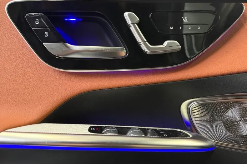 Mercedes-Benz GLC 300 din 2024 cu 33.960 km - oferta MER141801 - foto 12