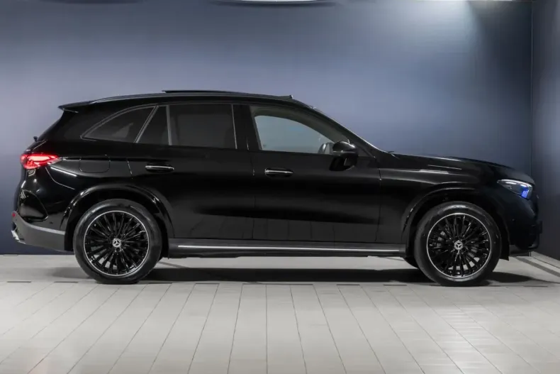 Mercedes-Benz GLC 300 din 2024 cu 21.248 km - oferta MER141804 - foto 4