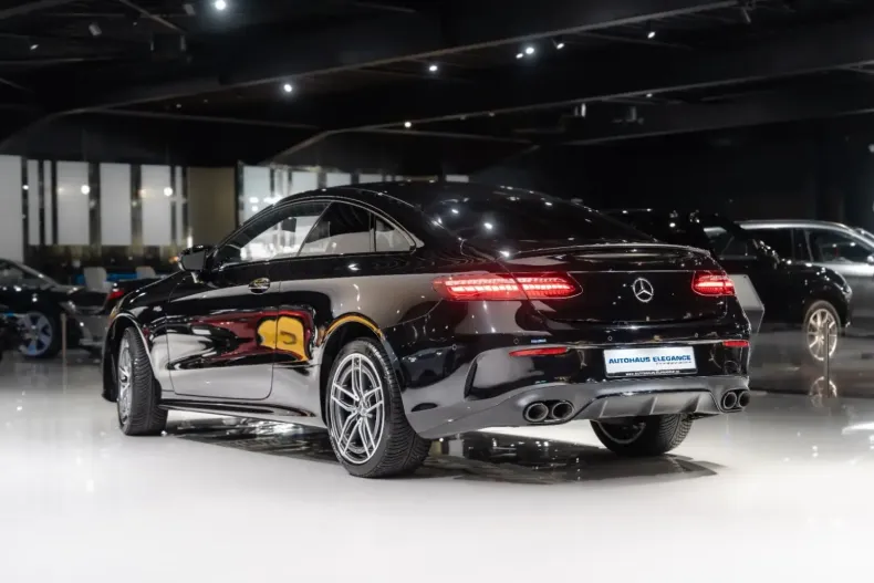 Mercedes-Benz E 53 AMG din 2021 cu 54.840 km - oferta MER141808 - foto 2