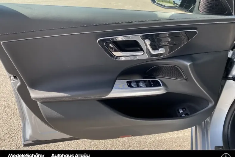 Mercedes-Benz E 400 din 2024 cu 14.107 km - oferta MER141811 - foto 15