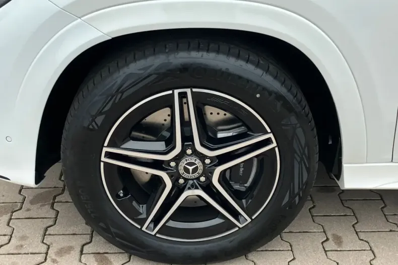 Mercedes-Benz GLE 350 din 2025 cu 11.400 km - oferta MER141841 - foto 4