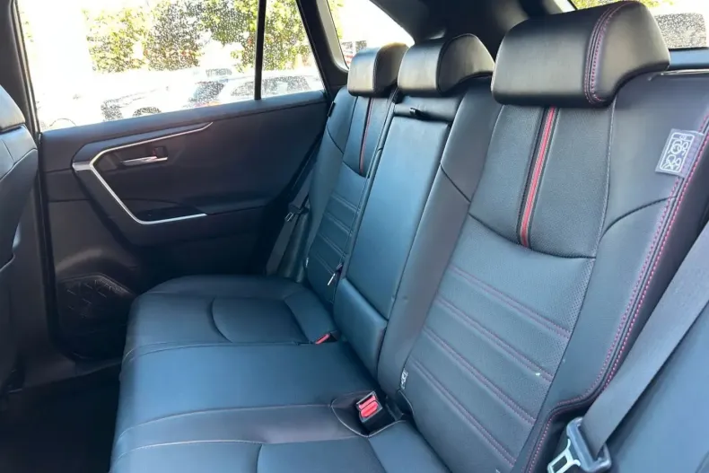 Toyota RAV4 din 2022 cu 73.400 km - oferta TOY141865 - foto 12