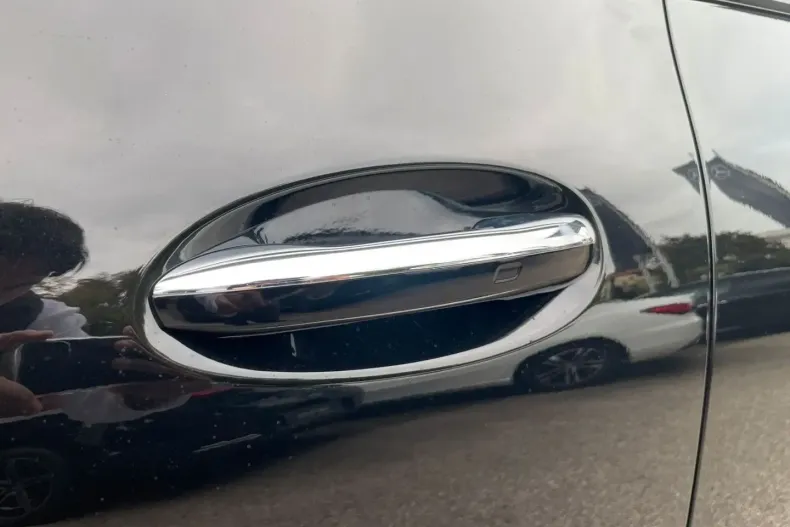 Mercedes-Benz GLC 200 din 2024 cu 31.395 km - oferta MER141866 - foto 23