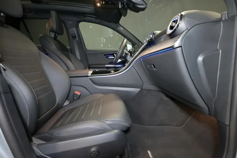 Mercedes-Benz GLC 200 din 2024 cu 24.200 km - oferta MER141867 - foto 5