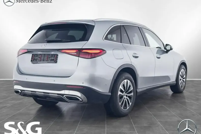 Mercedes-Benz GLC 200 din 2024 cu 19.050 km - oferta MER141873 - foto 3