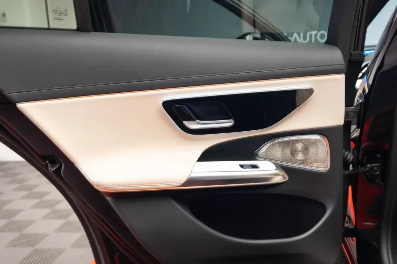 Mercedes-Benz E 220 din 2024 cu 23.800 km - oferta MER141886 - foto 22