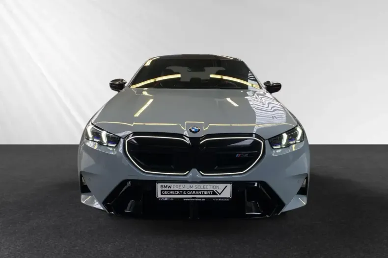 BMW M5 din 2024 cu 10.570 km - oferta BMW141896 - foto 1