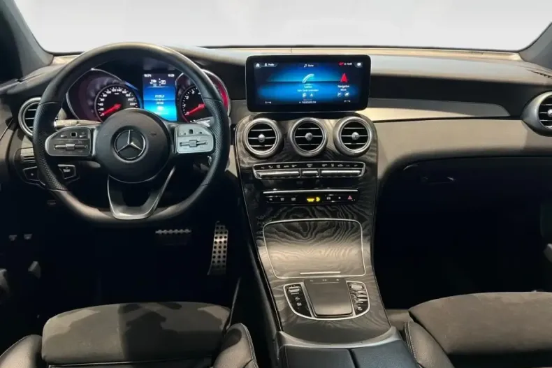 Mercedes-Benz GLC 300 din 2021 cu 69.134 km - oferta MER141897 - foto 13