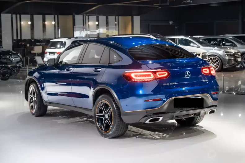 Mercedes-Benz GLC 300 din 2021 cu 54.026 km - oferta MER141901 - foto 2