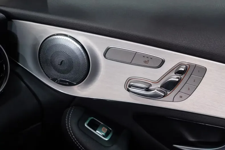 Mercedes-Benz GLC 300 din 2021 cu 54.026 km - oferta MER141901 - foto 13