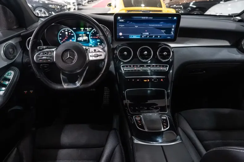 Mercedes-Benz GLC 300 din 2021 cu 54.026 km - oferta MER141901 - foto 16