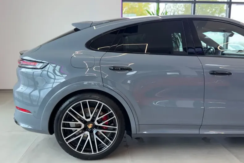 Porsche Cayenne din 2024 cu 22.043 km - oferta POR141902 - foto 3