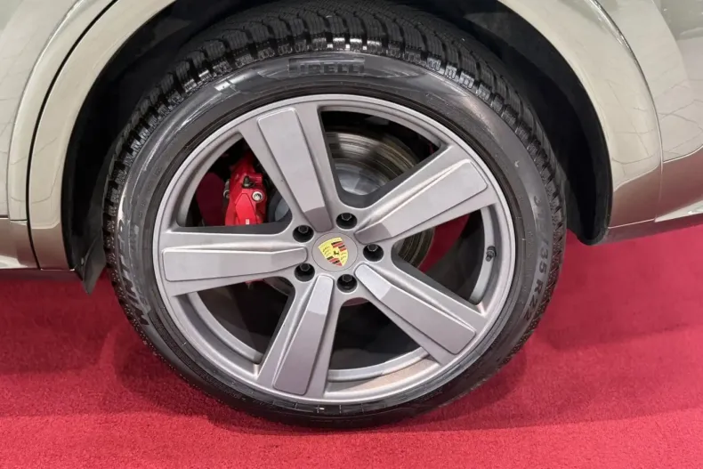 Porsche Cayenne din 2023 cu 39.238 km - oferta POR141903 - foto 11