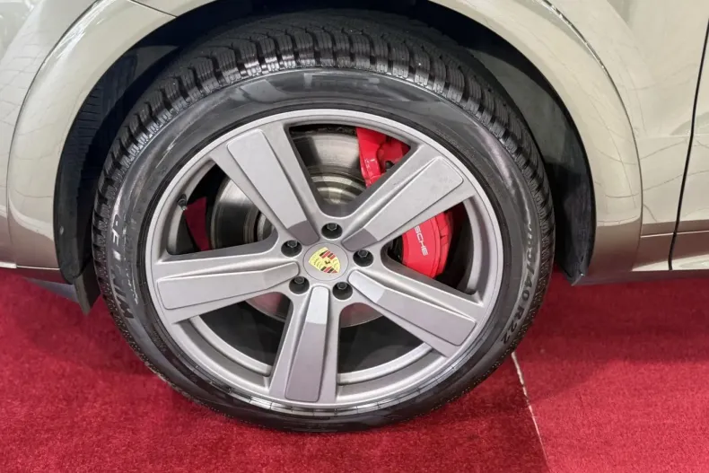 Porsche Cayenne din 2023 cu 39.238 km - oferta POR141903 - foto 12