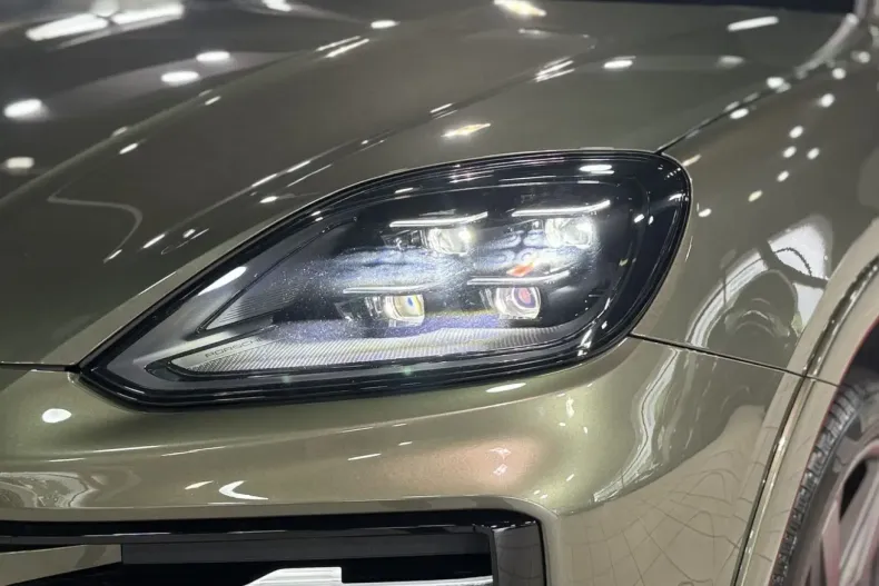 Porsche Cayenne din 2023 cu 39.238 km - oferta POR141903 - foto 16