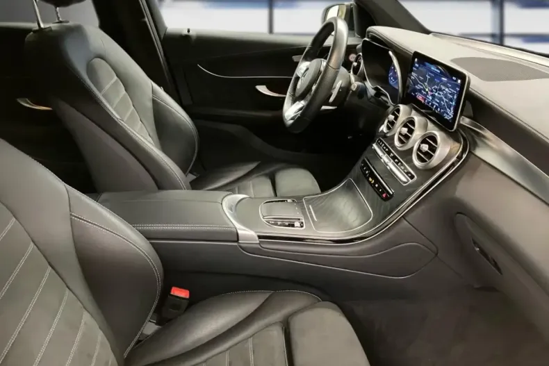 Mercedes-Benz GLC 300 din 2021 cu 50.127 km - oferta MER141905 - foto 5