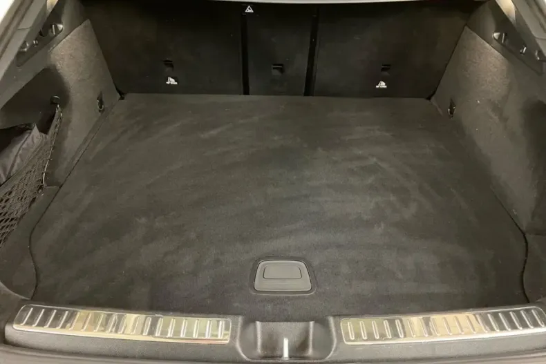 Mercedes-Benz GLC 300 din 2021 cu 50.127 km - oferta MER141905 - foto 9