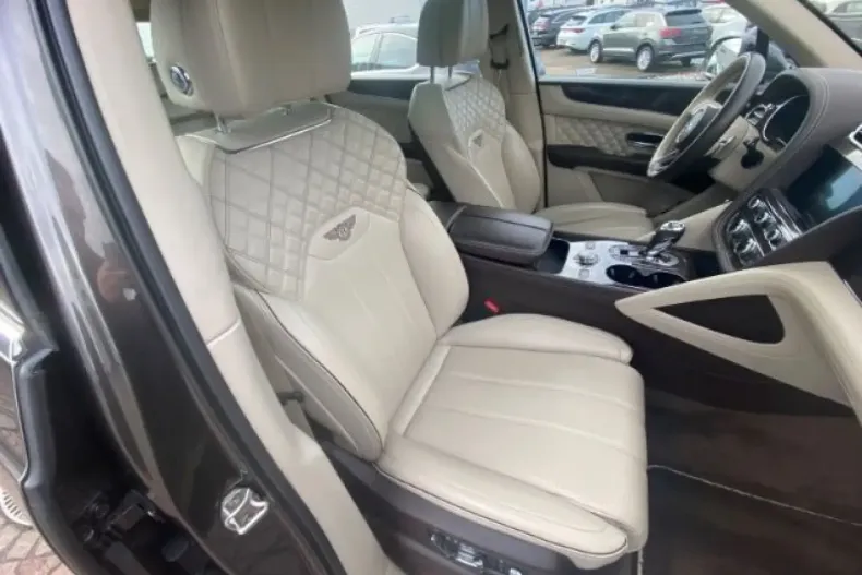 Bentley Bentayga din 2021 cu 74.500 km - oferta BEN141906 - foto 12