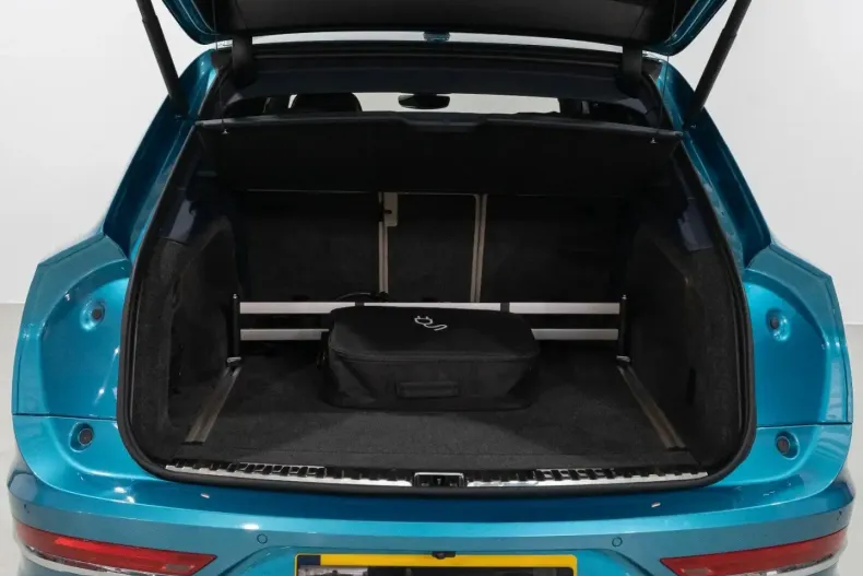 Bentley Bentayga din 2024 cu 6.178 km - oferta BEN141907 - foto 11