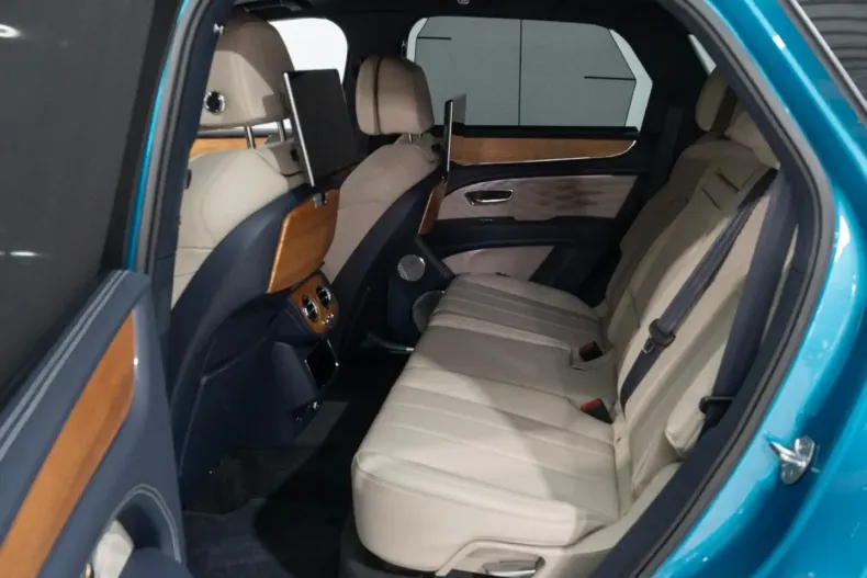 Bentley Bentayga din 2024 cu 6.178 km - oferta BEN141907 - foto 22