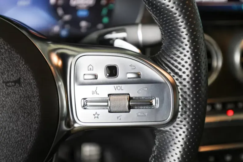 Mercedes-Benz GLC 300 din 2021 cu 69.736 km - oferta MER141908 - foto 8