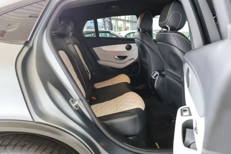 Mercedes-Benz GLC 300 din 2021 cu 69.736 km - oferta MER141908 - foto 16